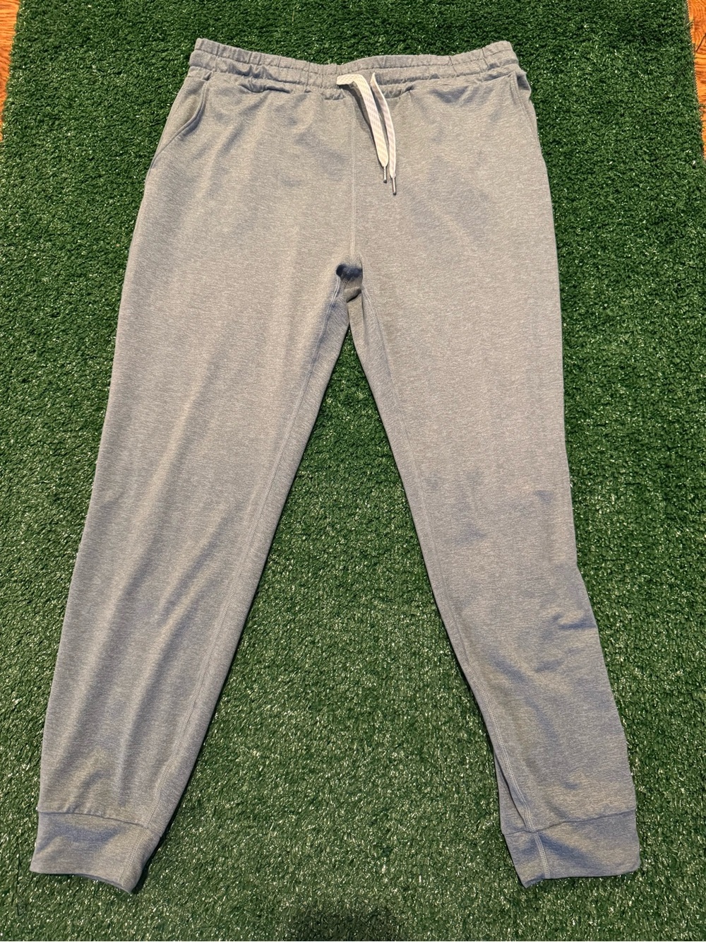 Vuori Women’s greenish gray Jogger Pants with Drawstring
